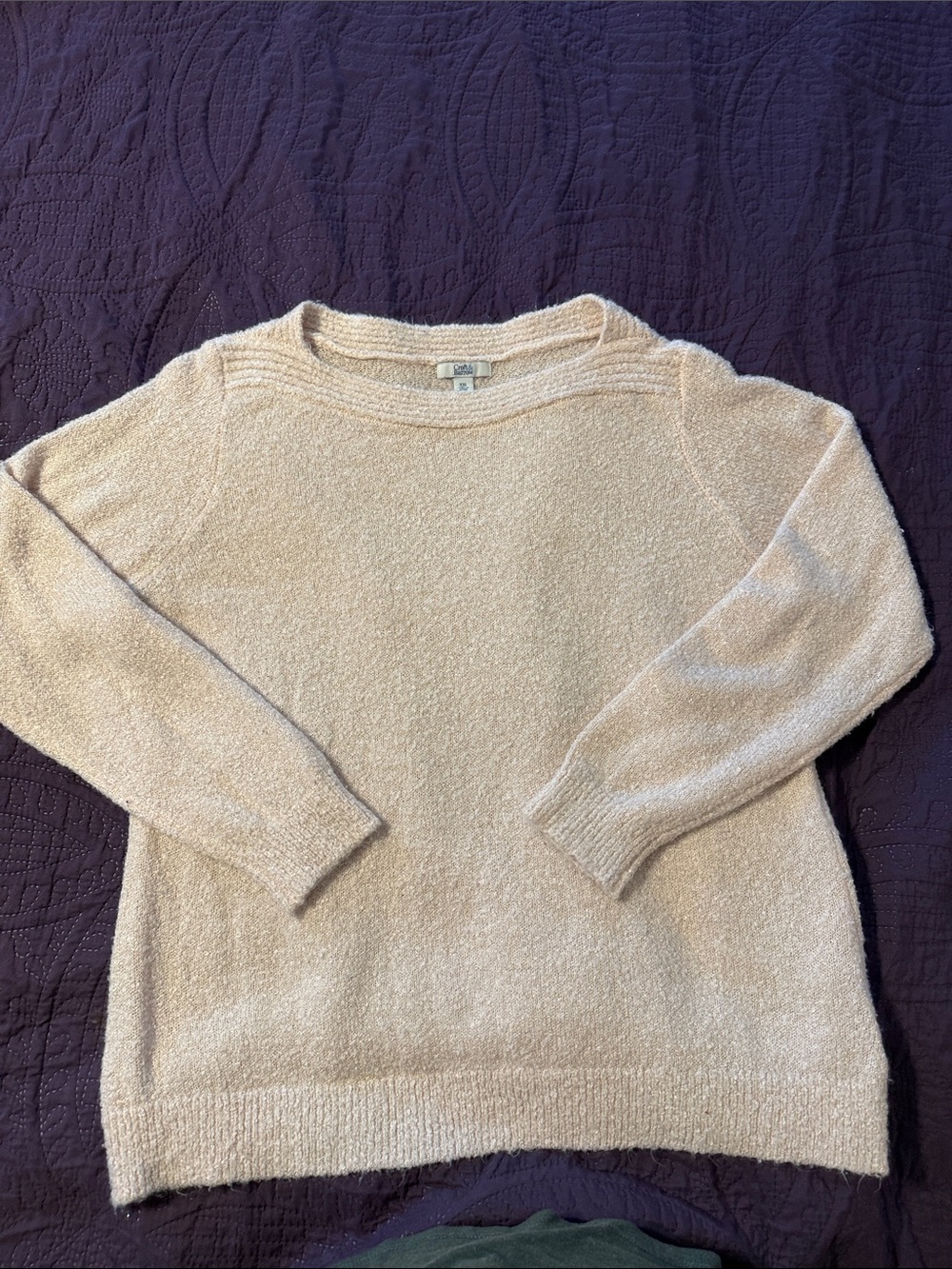 Fuzzy Women's pink Crewneck Sweater xxl